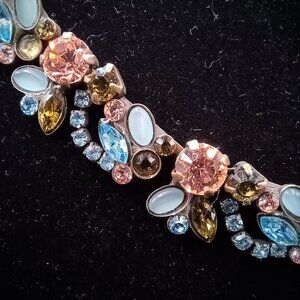 Vintage Sorrelli crystal collar necklace